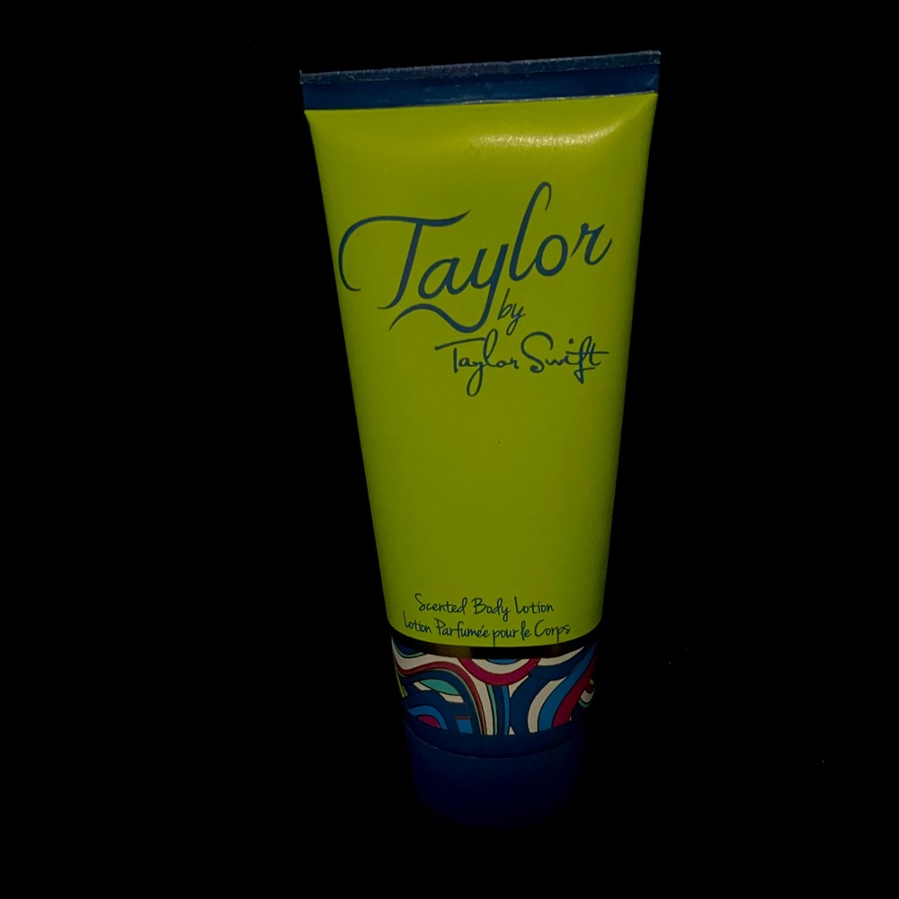 Taylor by Taylor Swift Lotion